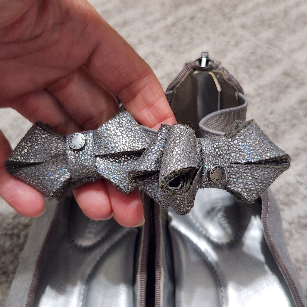 Kenneth Cole little girl's ballet flats with bow silver size 13 - Picture 5 of 10